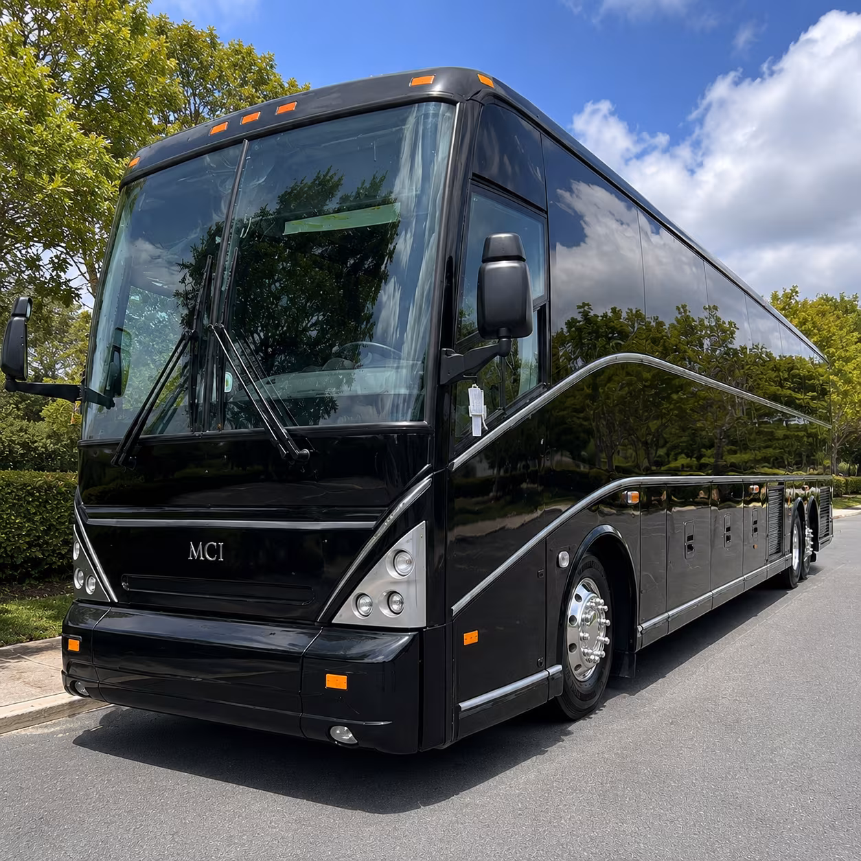 charter buses to red sox games at fenway park and the surrounding fenway neighborhood