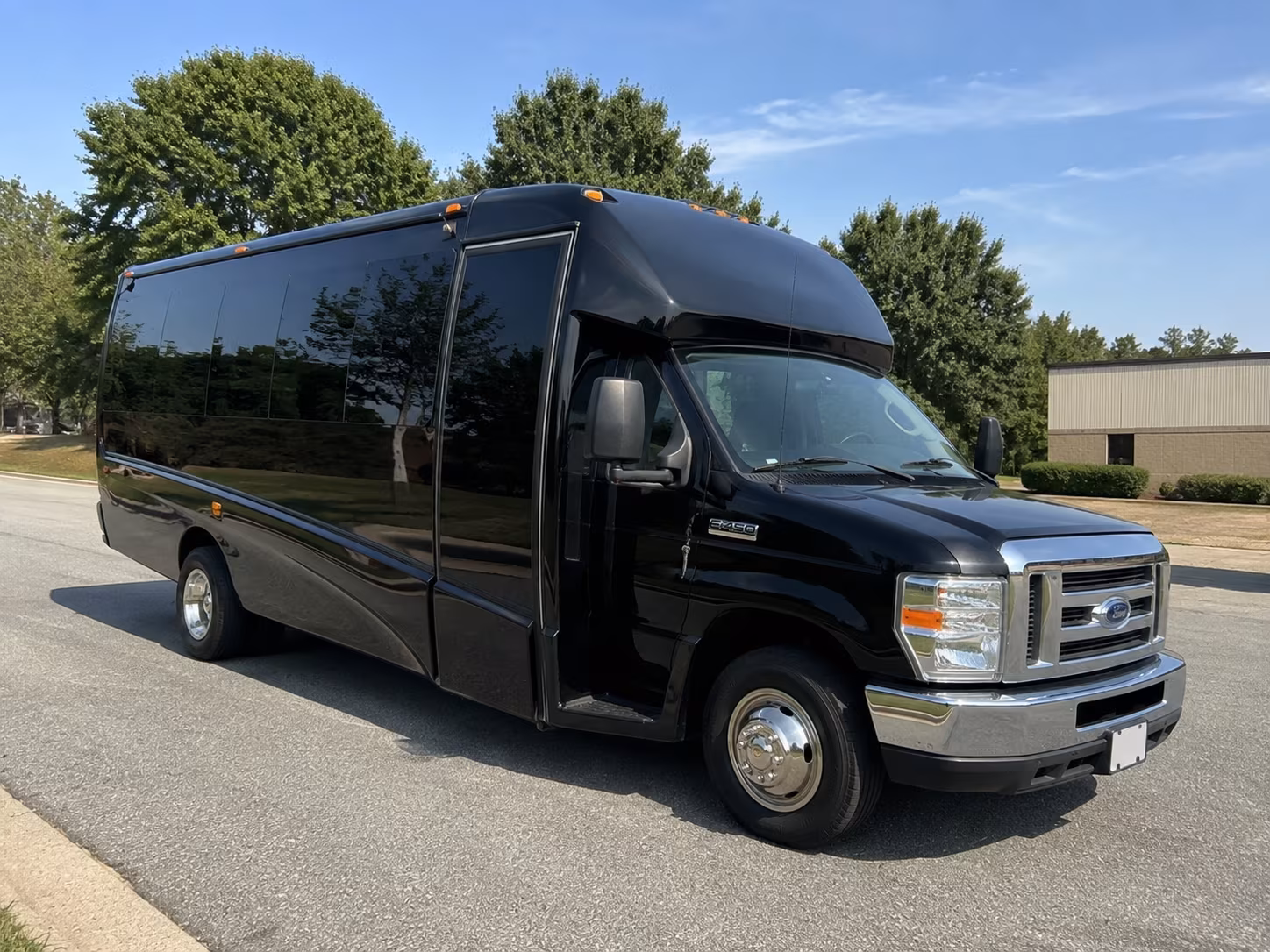 weekly worship shuttle buses for somerville congregations